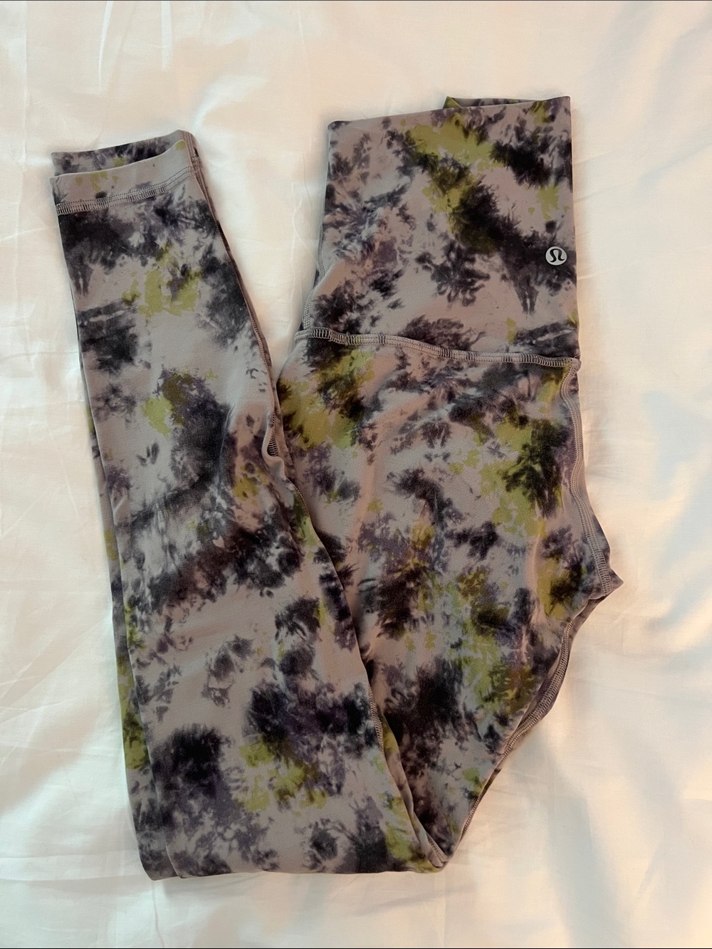 lululemon Align Super-High-Rise
Pant 28" in radial tye dye mauve and grey